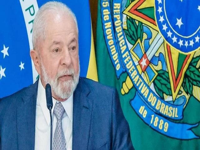 Lula discute trocas em ministrios aps aprovao da reforma tributria