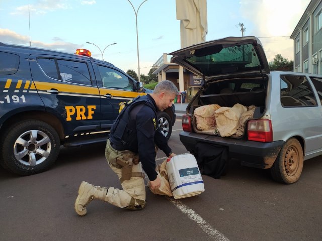 PRF prende contrabandista em Coronel Bicaco com meia tonelada de agrotxicos ilegais 