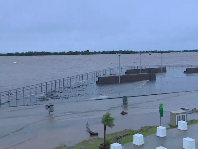 Guaba atinge 3,17 metros, maior nvel desde enchente histrica de Porto Alegre em 1941