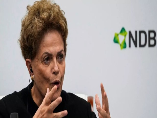 Banco presidido por Dilma deposita US$ 1 bilho nas contas do governo brasileiro