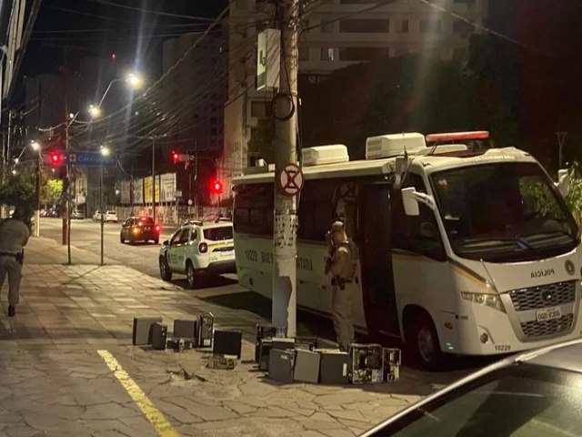 Bingo em Porto Alegre  fechado aps suspeita de crcere de idosa
