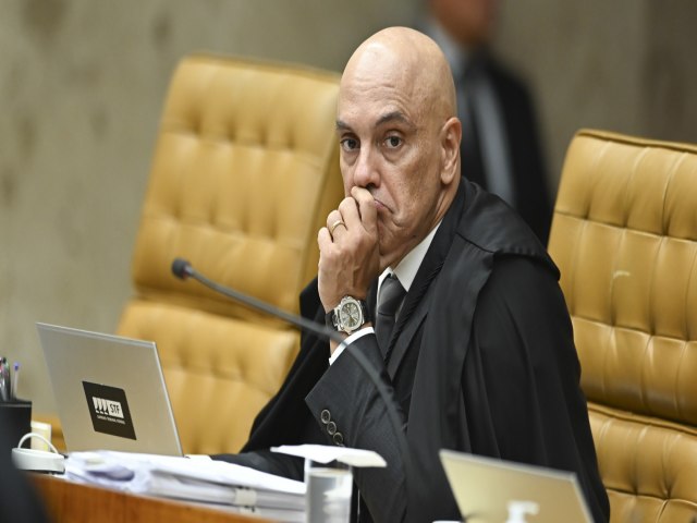 Bolsonaro  citado mais de 70 vezes em deciso de Moraes