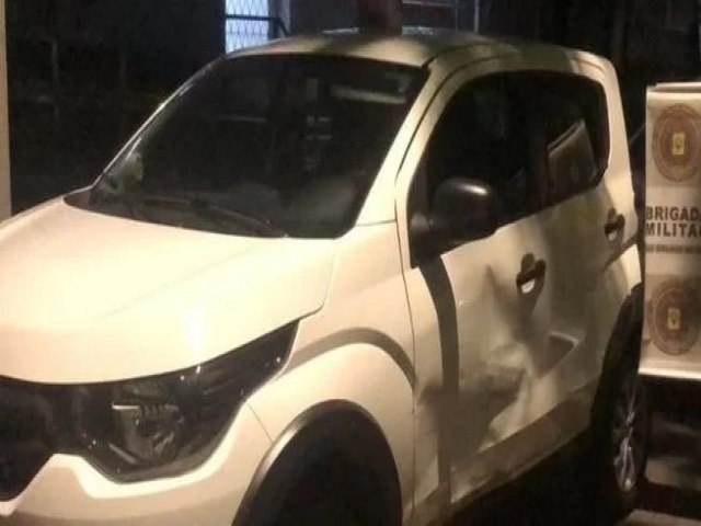 BM troca tiros e prende dupla que roubou motoristas de aplicativo em Porto Alegre