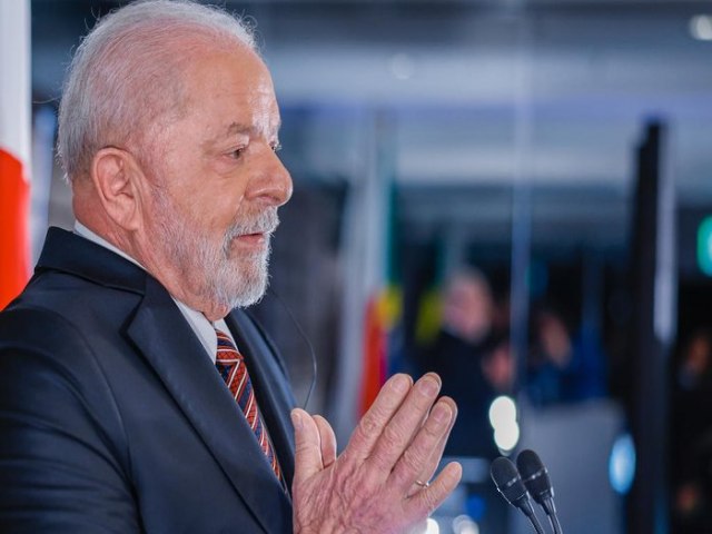 Presidente Lula prepara anncio de novas obras e medidas econmicas para populao de baixa renda