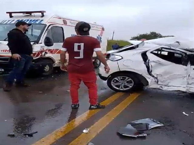 Ambulncia de Tenente Portela sofre acidente na ERS-153 em Passo Fundo