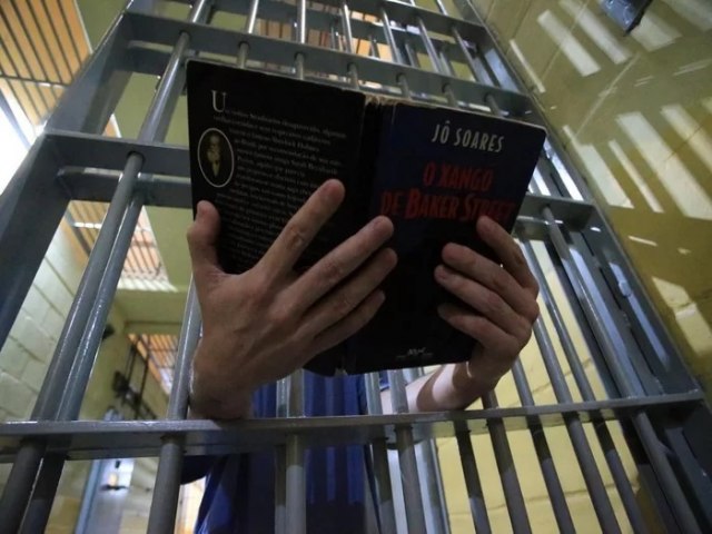De onde vm os 260 mil livros disponveis para detentos em 112 presdios do RS