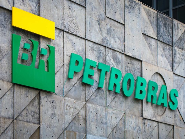 Destino de indenizao da Petrobras segue indefinido 24 anos aps vazamento de leo no Paran