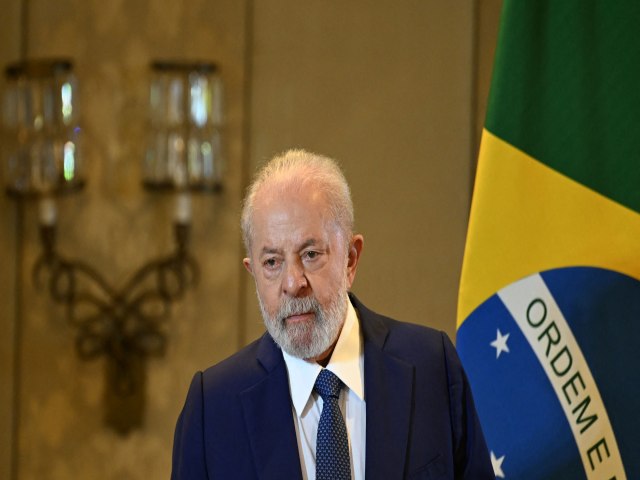 Lula defende que foragidos do 8/1 cumpram pena na Argentina, caso no queiram voltar ao Brasil