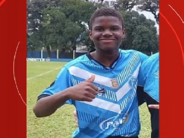 Haitiano de 12 anos morre durante jogo de futebol no RS