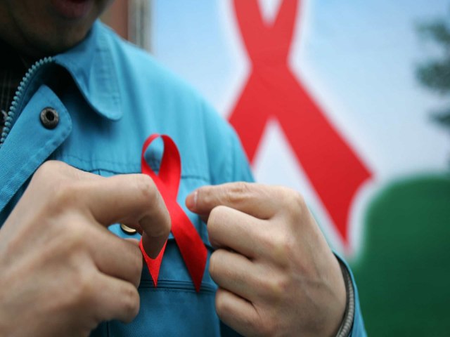Cientistas anunciam stimo paciente provavelmente curado do HIV no mundo