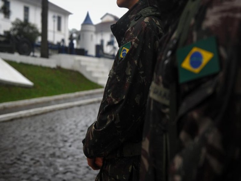 Alistamento militar feminino passar a ser permitido de maneira voluntria a partir de 2025