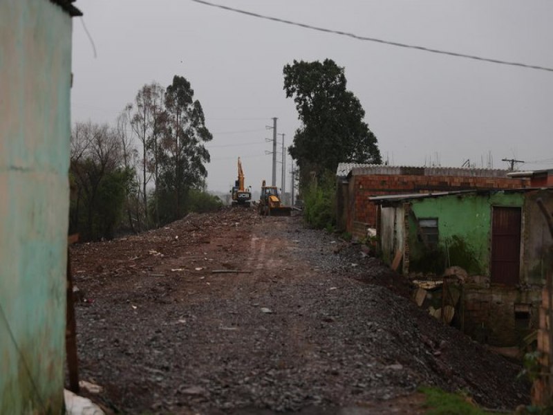 Comportas, diques, casas de bombas: como est o andamento das obras para reforar o sistema contra cheias de Porto Alegre