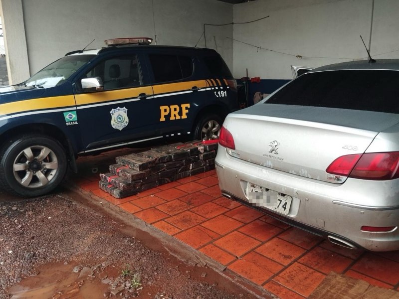 Traficante  detido com 254 kg de maconha em operao da PRF em Frederico Westphalen