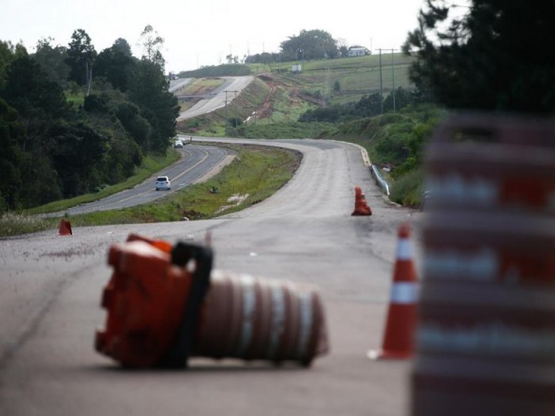 Obras em rodovias do RS perdem R$ 106 milhes