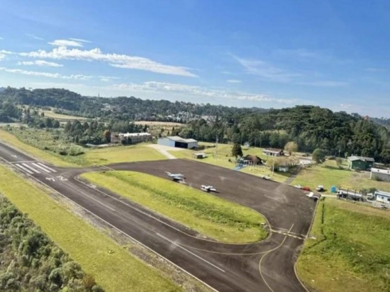 Aeroportos da Serra e do Litoral podero receber voos comerciais a partir de dezembro