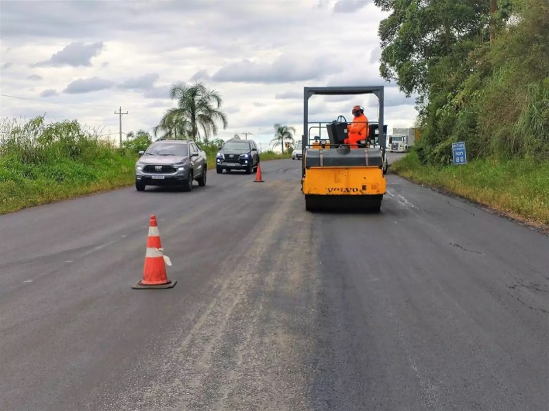 Motoristas devem ficar atentos para alteraes no trnsito devido a obras em dez rodovias estaduais no RS