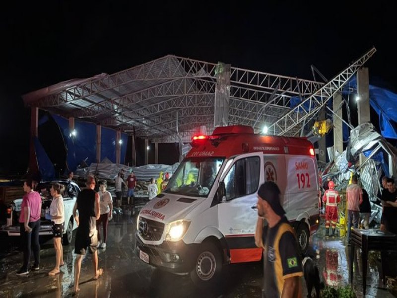 Ao menos 35 municpios gachos tiveram estragos causados por temporal