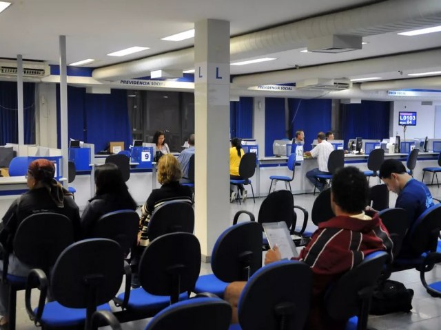 INSS: cargo que oferece mil vagas poder exigir nvel superior no prximo concurso