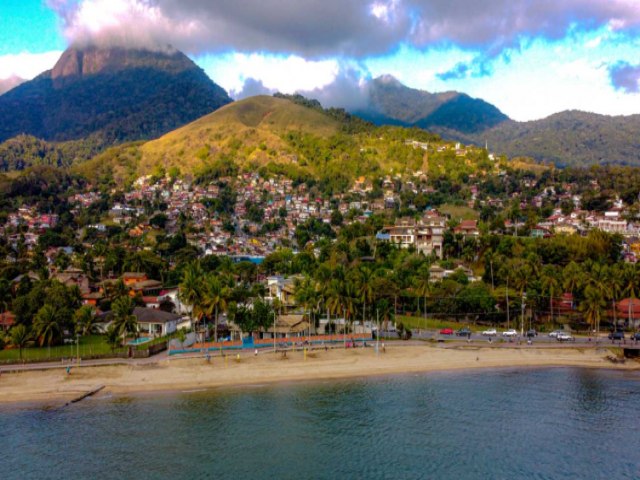 Prefeitura de Ilhabela d incio a rede coletora de esgoto no Morro do Mineiros