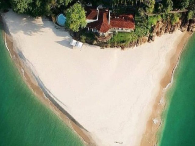 Leilo de Ilha em Ubatuba no atrai interessados apesar de preo cair pela metade