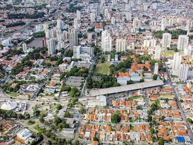 Prefeitura de Taubat interdita vias em frente aos cartrios eleitorais 