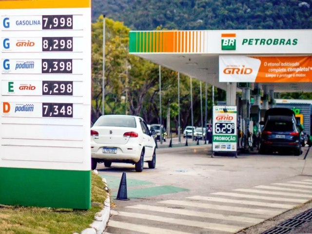 Defasagens da gasolina e do diesel no Brasil sobem com alta do petrleo