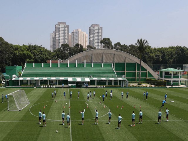 Com vantagem na liderana, Palmeiras recebe o Coritiba