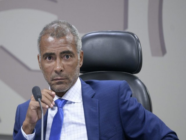 Justia penhora imveis de Romrio por conta de dvida com Dunga