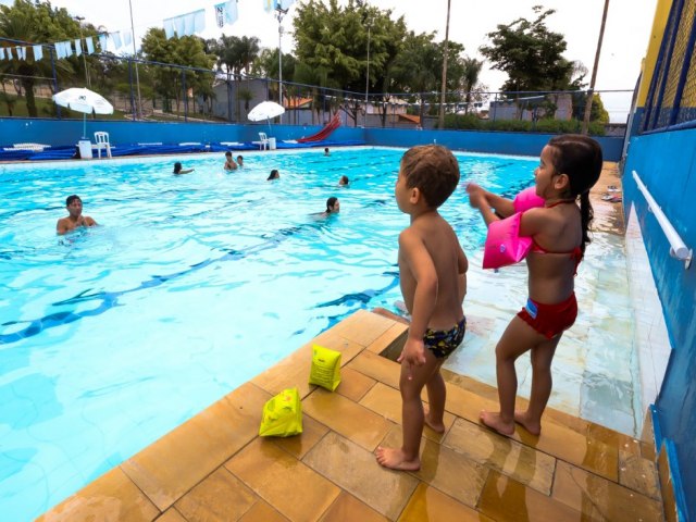 Projeto Vero: piscinas pblicas abrem no feriado desta quarta em So Jos