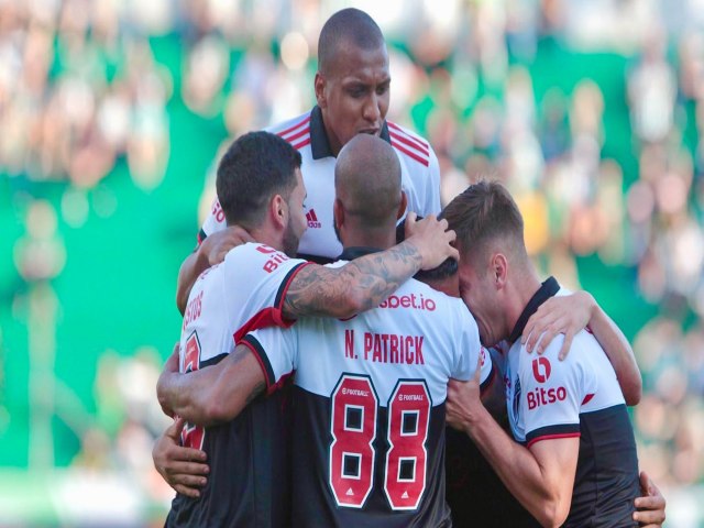 So Paulo vence o Juventude e entra na zona de classificao para a Libertadores