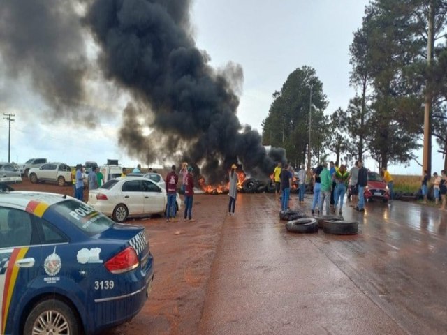 Rodovias federais ainda tm 125  bloqueios e interdies nesta quarta