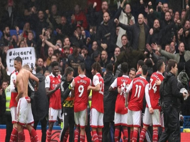 Arsenal vence o Chelsea e reassume liderana da Premier League