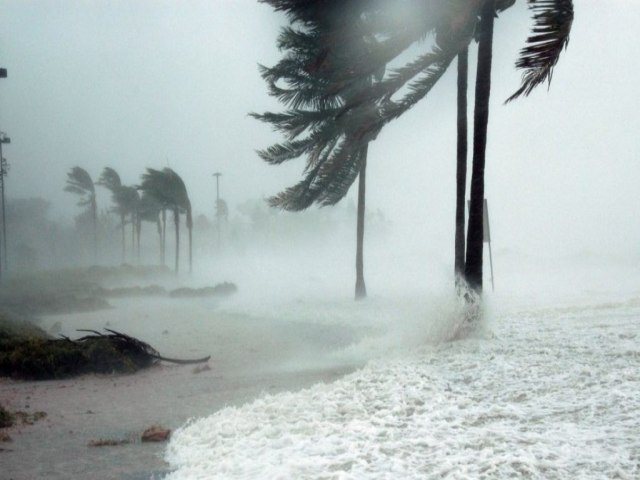 Defesa Civil estadual emite novo alerta de ventos fortes para o Litoral Norte de SP