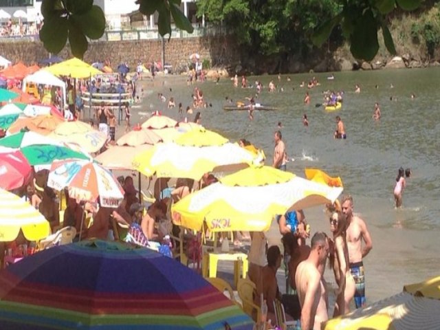 Litoral Norte tem cinco praias inadequadas para banho no fim de semana