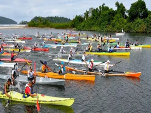 Canostas de 32 equipes disputam no sbado (3) a Volta de Ilhabela com percurso de 90 kms