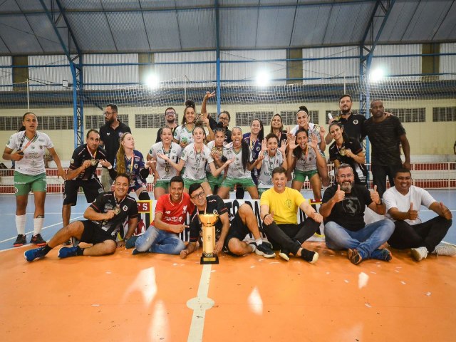 Futsal feminino de Pinda  Campeo Paulista invicto