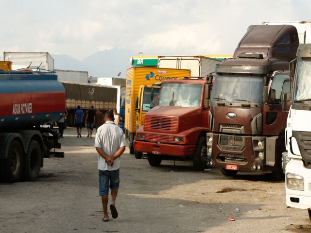 ltima parcela dos auxlios Caminhoneiro e Taxista ser paga hoje