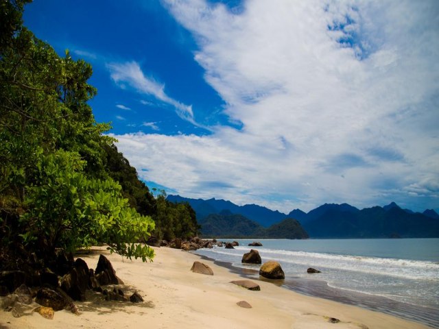 Ubatuba prev 100% de lotao em pousadas e hotis no rveillon