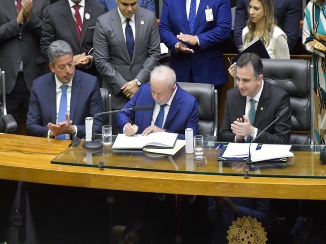 Congresso empossa Lula e Alckmin na Presidncia da Repblica 