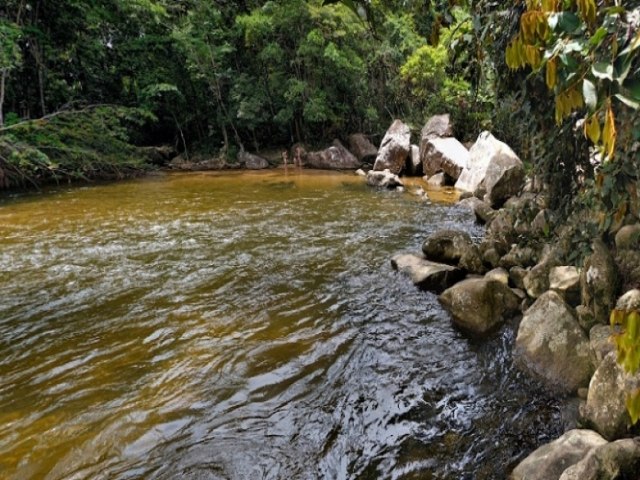 Jovem de 20 anos morre afogado na Cachoeira do Prumirim em Ubatuba