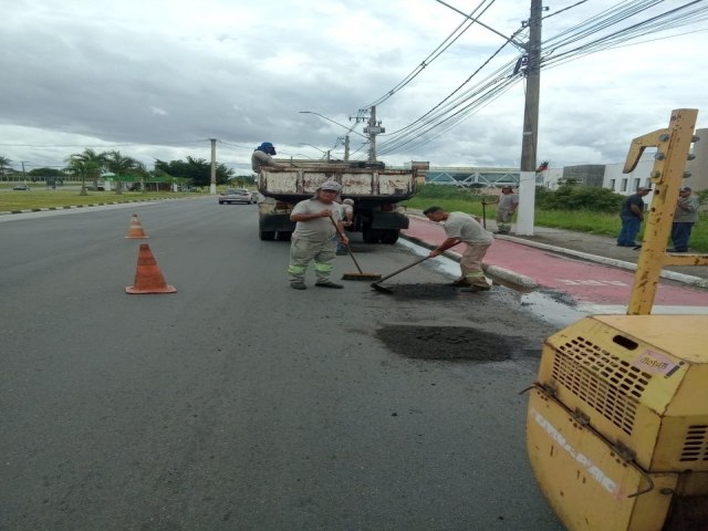 Apesar de chuvas, prefeitura de Pinda segue nas operaes Tapa-Buraco