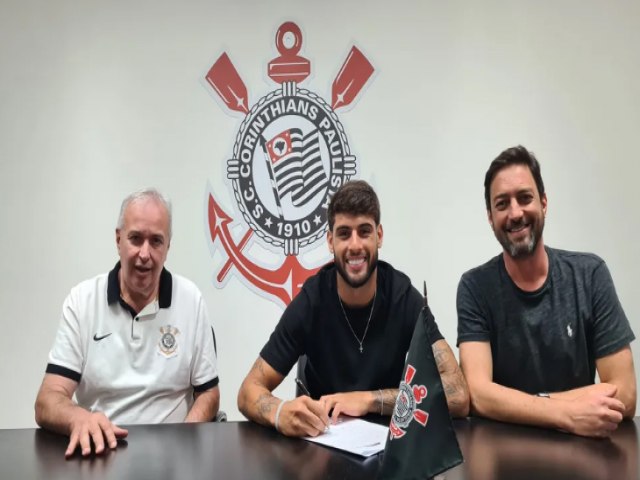 Corinthians anuncia compra definitiva do joseense Yuri Alberto