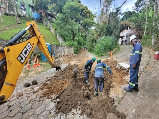 Com investimento de R$ 6 milhes, obra no Itaquanduba vai ligar 400 imveis  rede