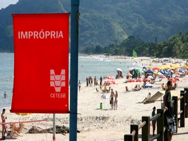 Ilhabela tem quatro das oito praias imprprias para banho no Litoral Norte, segundo a Cetesb