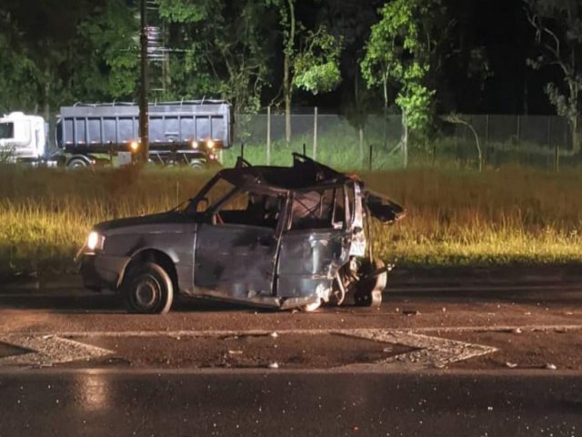 Mulher morre em grave acidente na Via Dutra em So Jos dos Campos