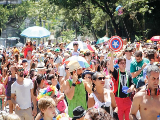 Bloco de Carnaval e treino interditam vias de So Jos neste fim de semana