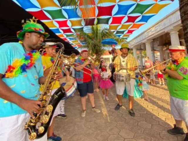 Carnaval na Cidade do Romeiro  opo segura e familiar de folia em Aparecida