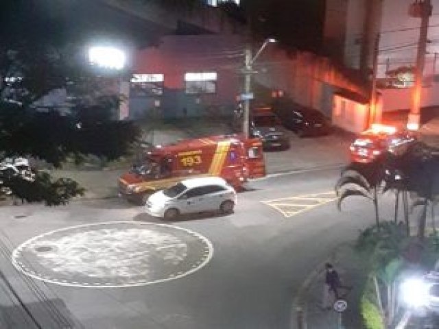 Estudante  baleado com trs tiros prximo a cursinho em So Jos dos Campos