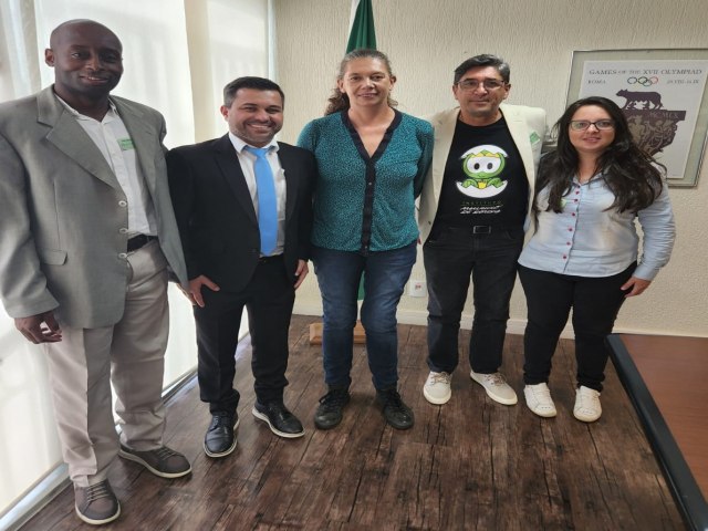 Pinda apresenta  ministra dos Esportes projeto para arena esportiva em Moreira Csar