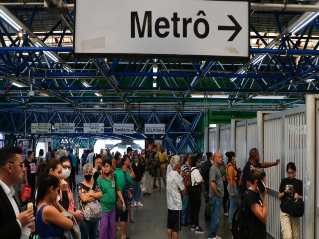 Metr de SP no faz acordo e greve continua nesta sexta-feira